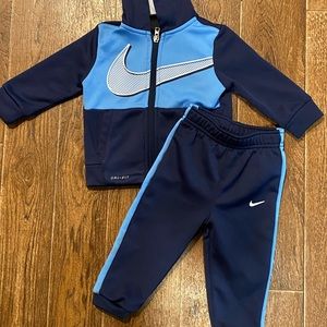 Infant Nike outfit